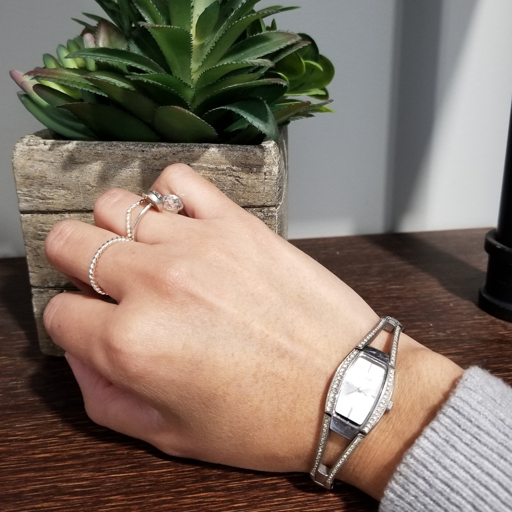 ⌚GUESS BRACELET WATCH - Picture 4 of 8
